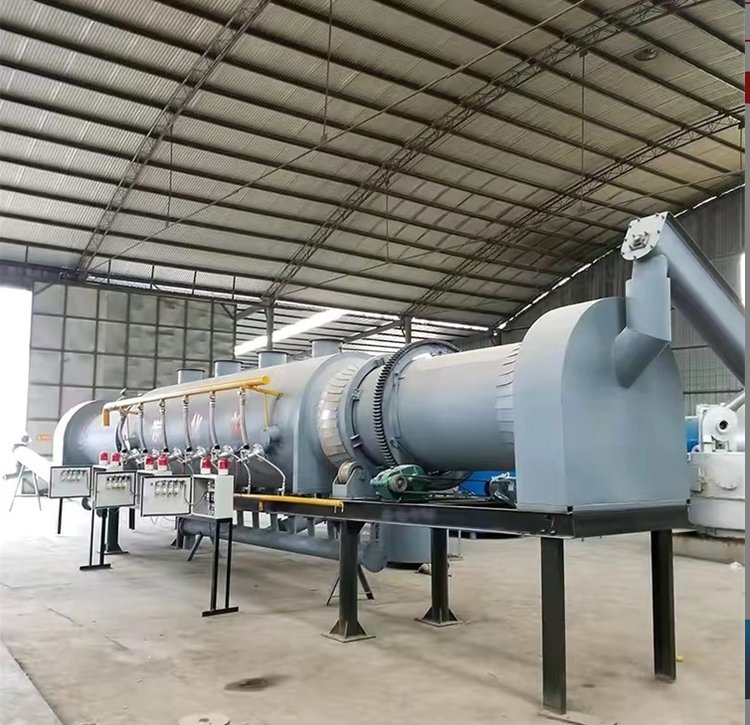 连续式炭化炉是常见的锯末碳化设备